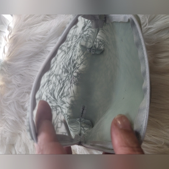 NWT MAC COSMETICS SILVER GEOMETRIC BAG - Picture 4 of 6